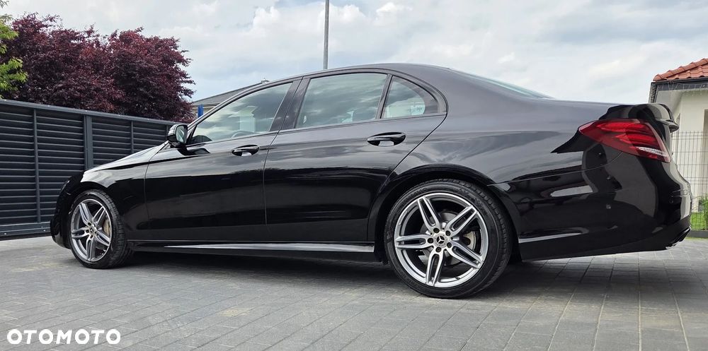 Mercedes-Benz Klasa E 220 d 9G-TRONIC - 3