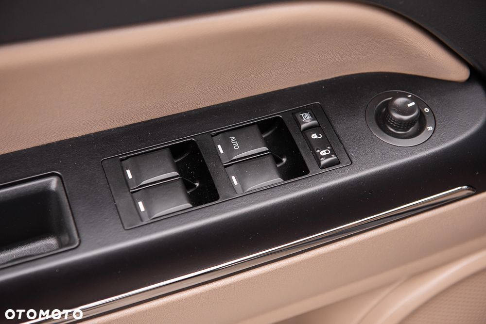 Jeep Compass 2.4I 4x4 Automatik Limited - 16