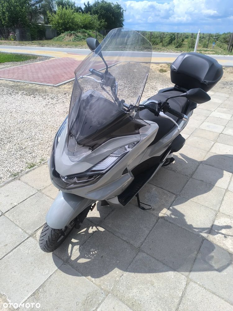 Honda PCX - 1