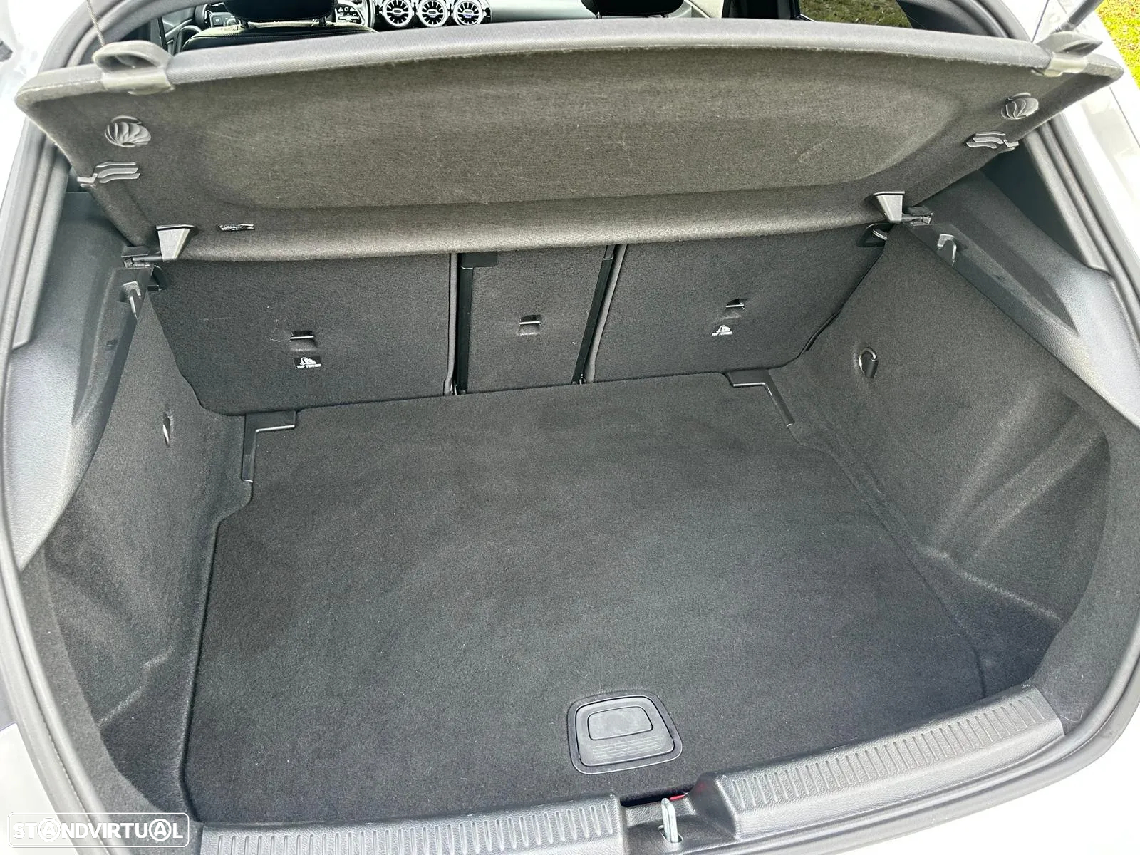 Mercedes-Benz A 180 d 7G-DCT Progressive - 31