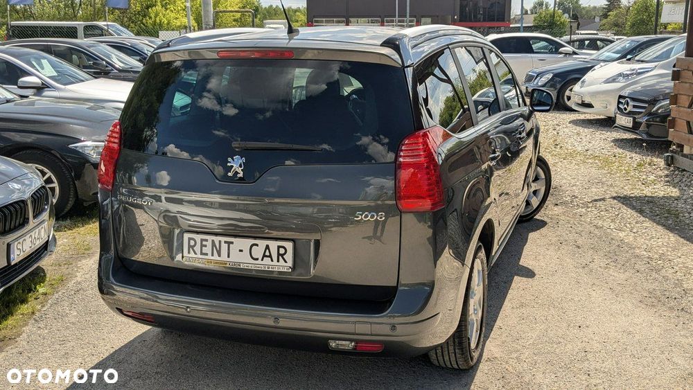 Peugeot 5008 - 11