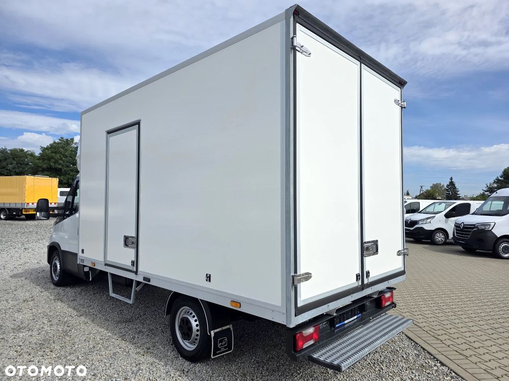 Iveco 35-180 3.0 HPI 180 KONNY KONTENER 4.2 M KLIMA HIMATIC 8 BIEGÓW WEBASTO DO 3.5 T NAVIGACJA GWARANCJA - 3