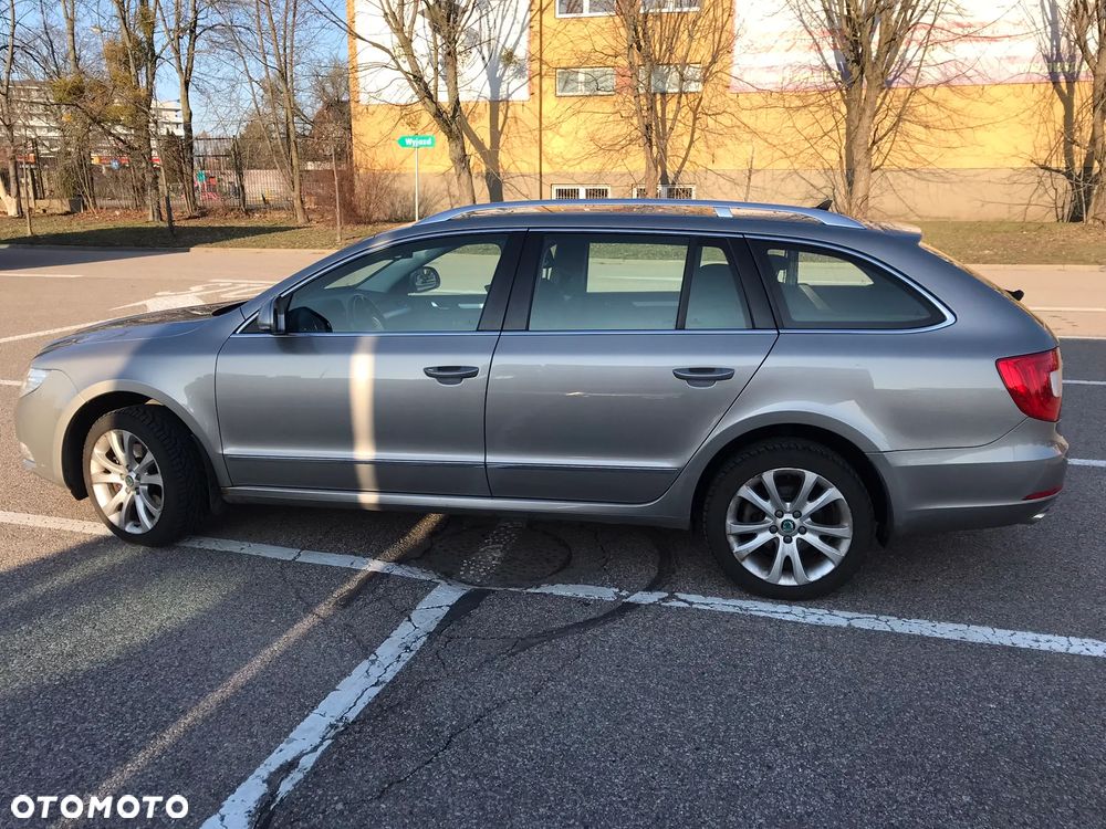 Skoda Superb 2.0 TDI 4x4 Elegance - 6