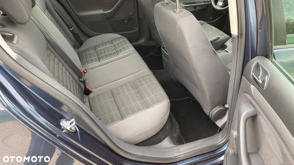 Volkswagen Golf 2.0 TDI Highline - 19