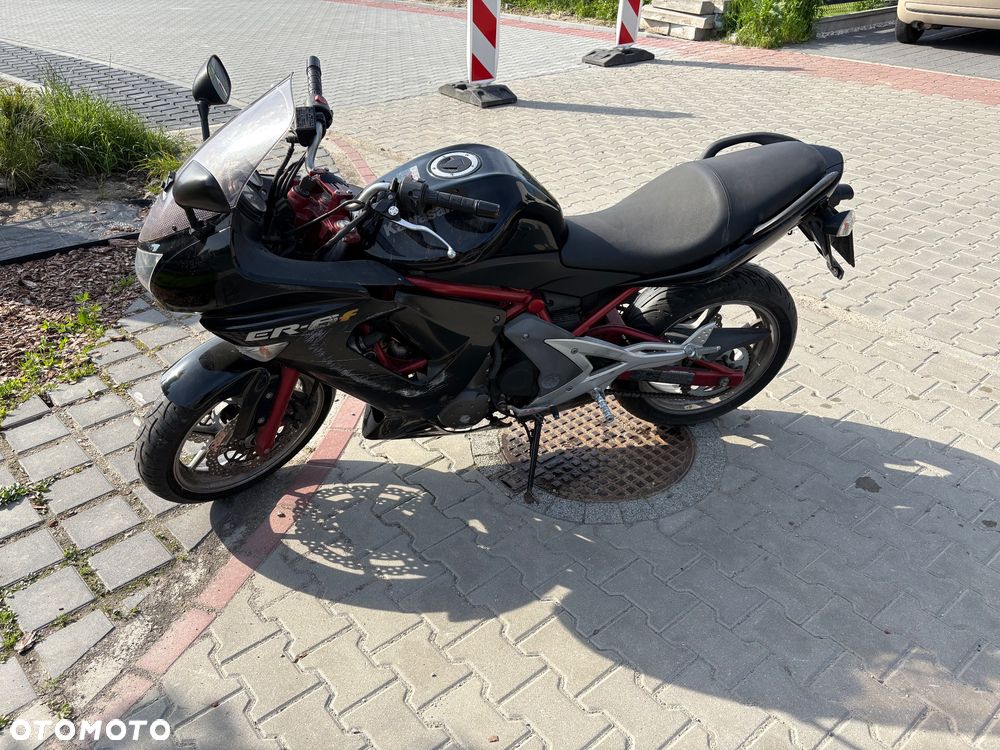 Kawasaki ER - 2
