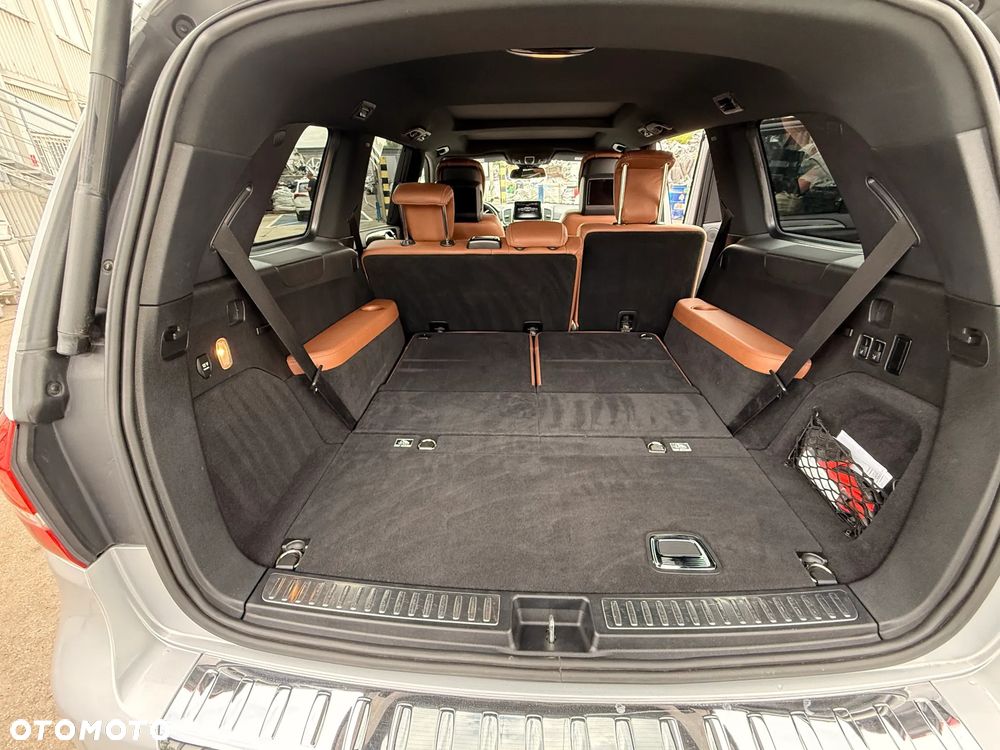 Mercedes-Benz GLS - 11