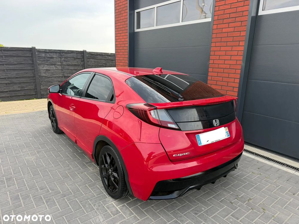 Honda Civic 1.6 i-DTEC Executive Black Edition - 34