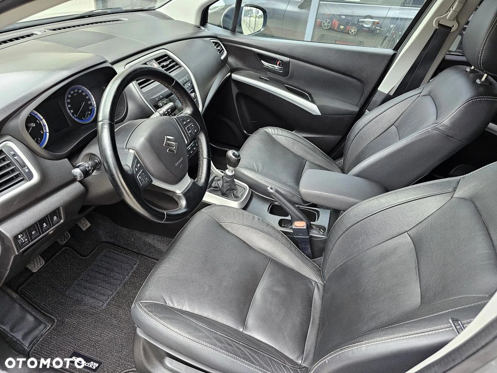 Suzuki SX4 S-Cross 1.6 DDiS Premium - 21