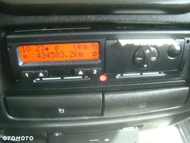 Iveco DAILY 40 C 17 3.0TDI CLIXSTAR PRAWOJAZDY E DO B 3400KGŁADOWNOŚCI - 19