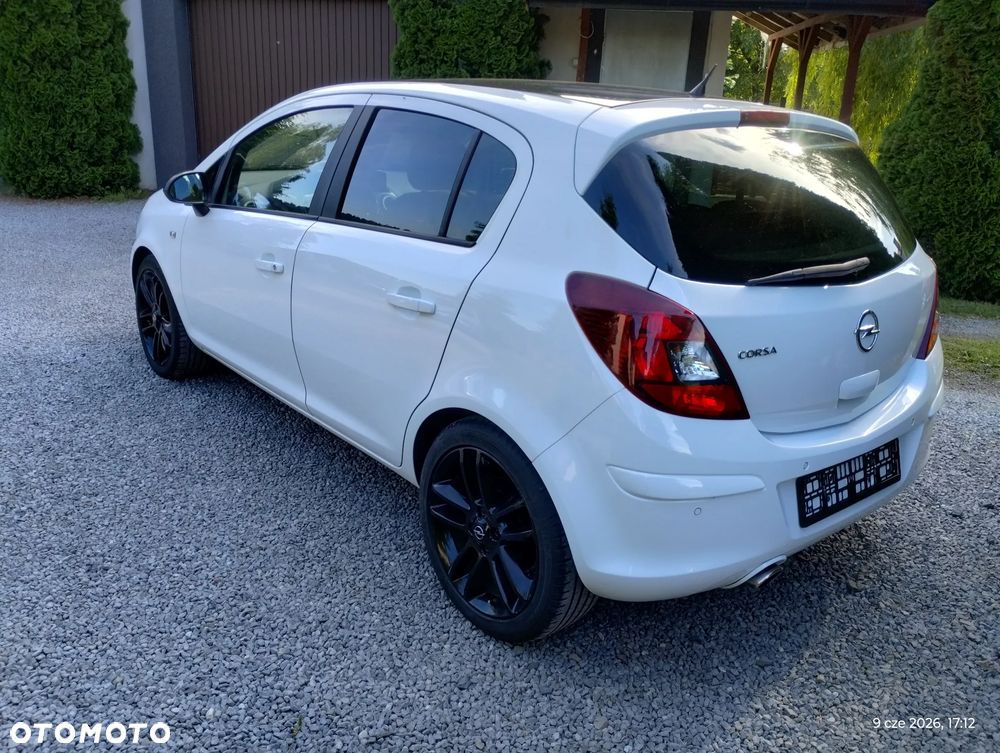 Opel Corsa 1.4 16V Color Edition - 11