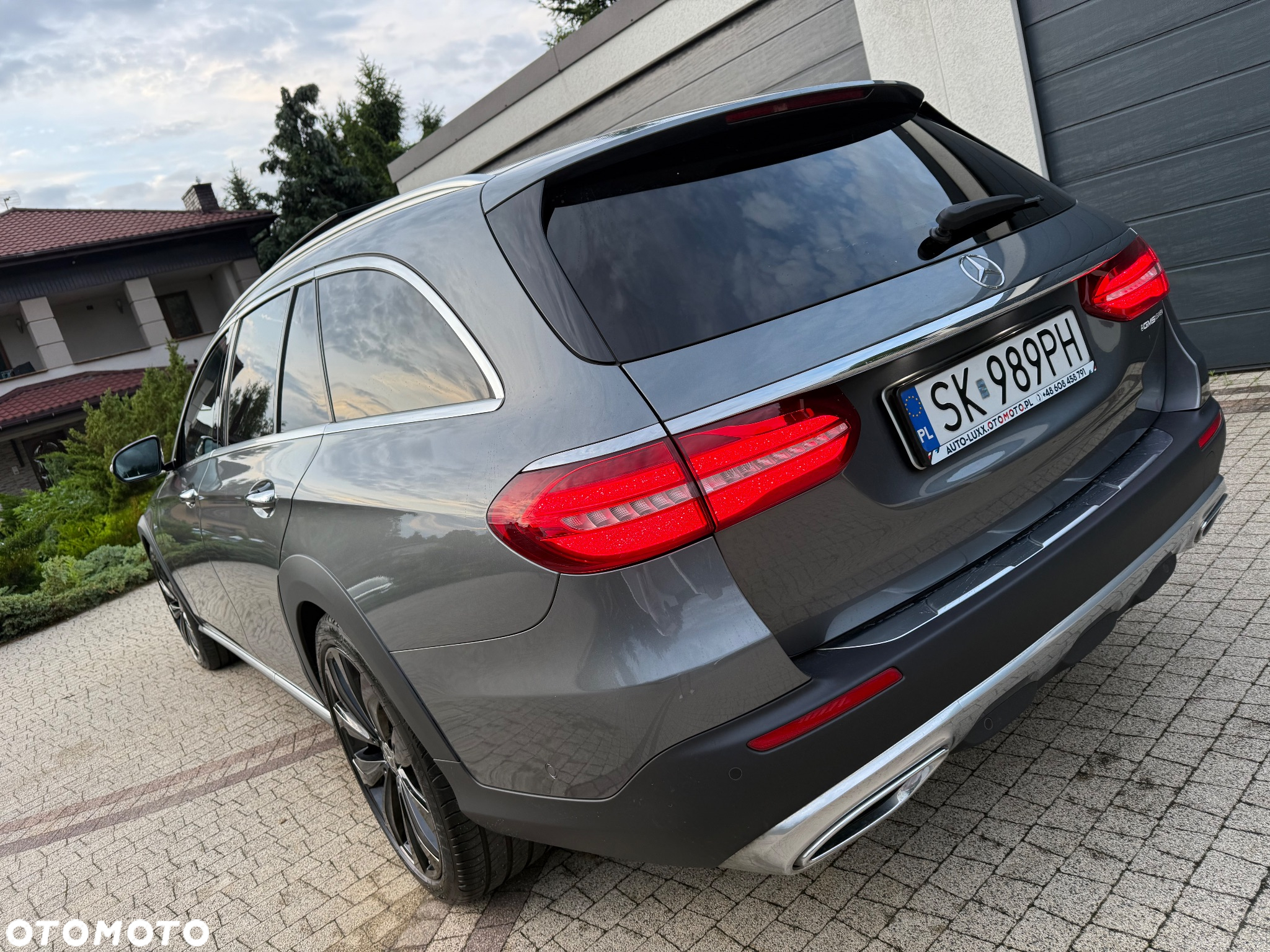 Mercedes-Benz Klasa E 220 d 4Matic T All-Terrain 9G-TRONIC Exclusive - 10