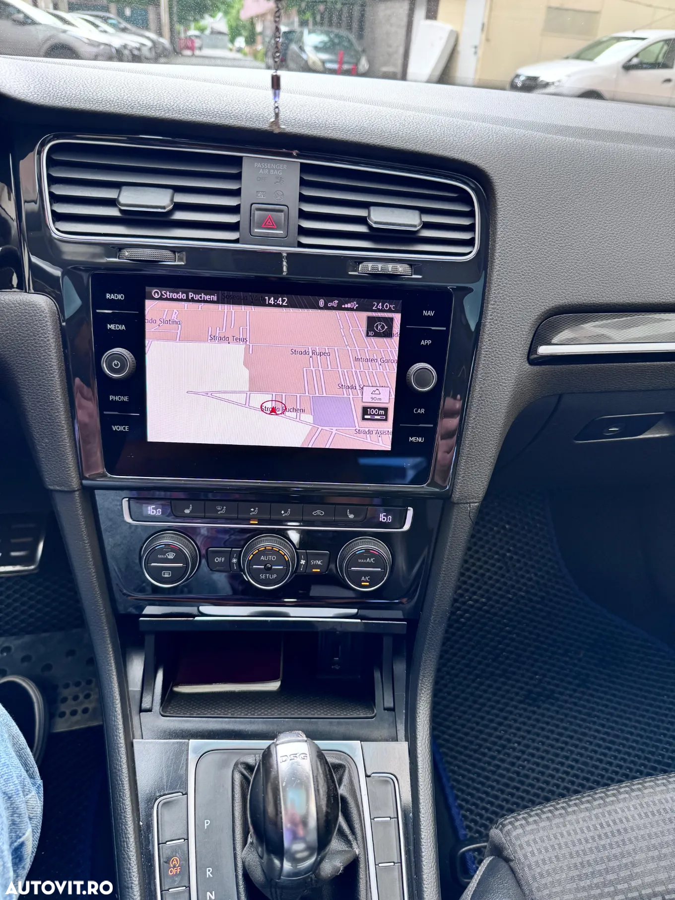 Volkswagen Golf 1.6 TDI DSG Highline - 6