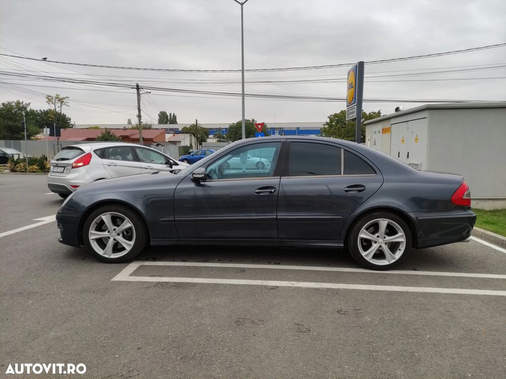 Mercedes-Benz E - 10