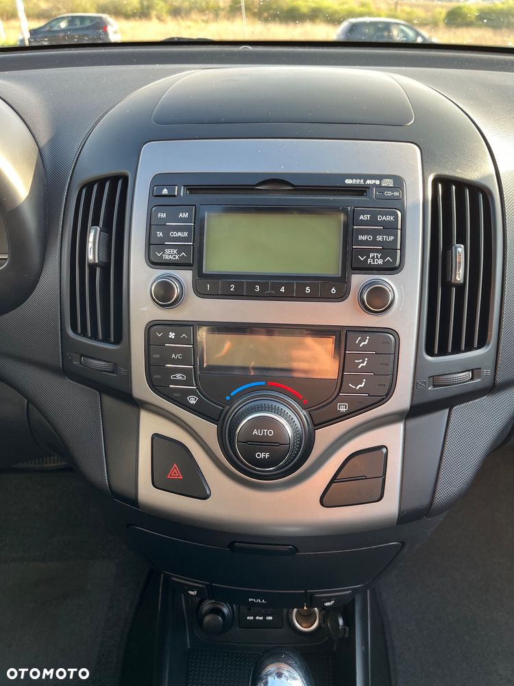 Hyundai i30 1.6 Comfort - 10