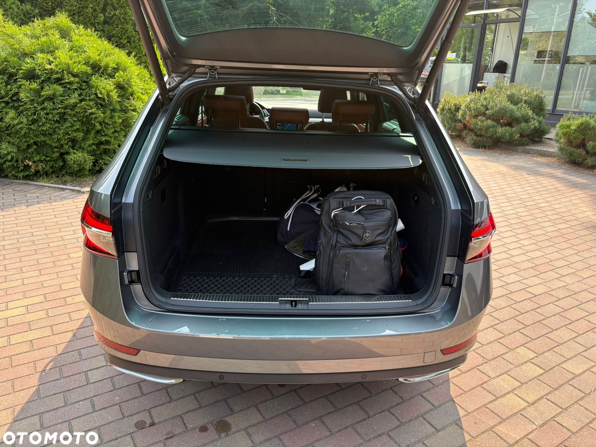 Skoda Superb 2.0 TDI SCR 4x4 L&K DSG - 12