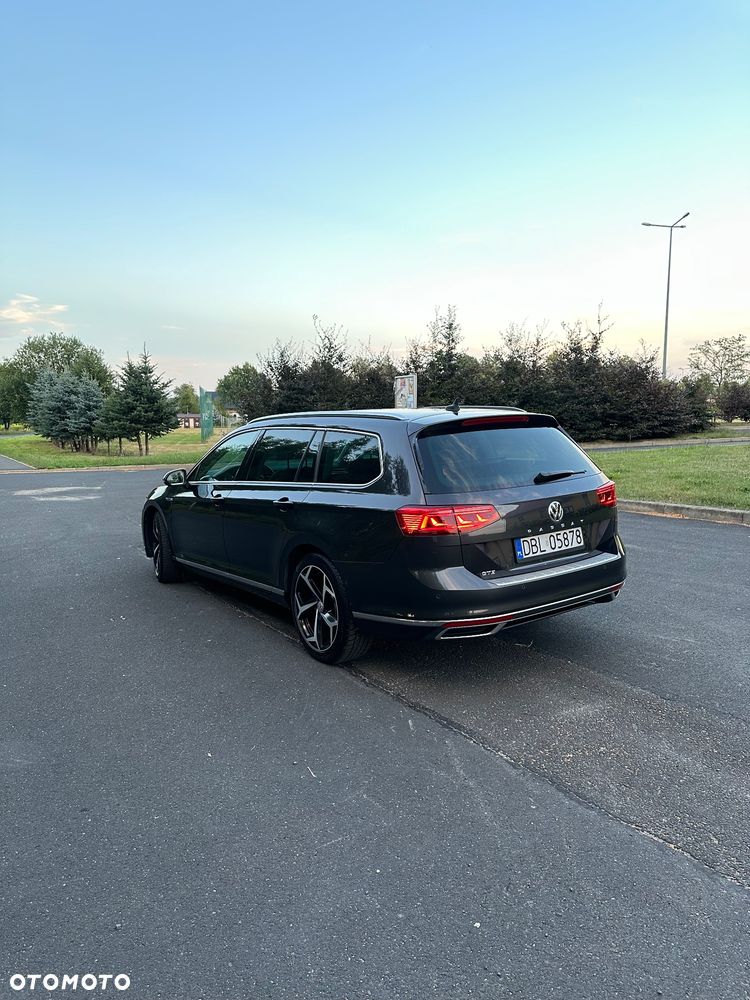 Volkswagen Passat 1.4 TSI DSG BlueMotion Technology Exclusive - 21