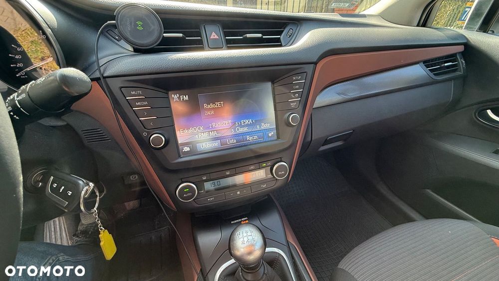 Toyota Avensis 1.8 Sol - 3