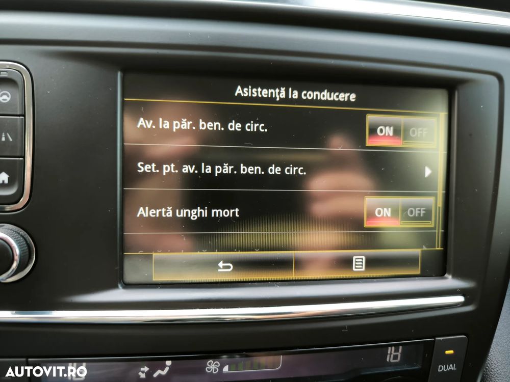 Renault Kadjar BLUE dCi 115 BUSINESS EDITION - 31