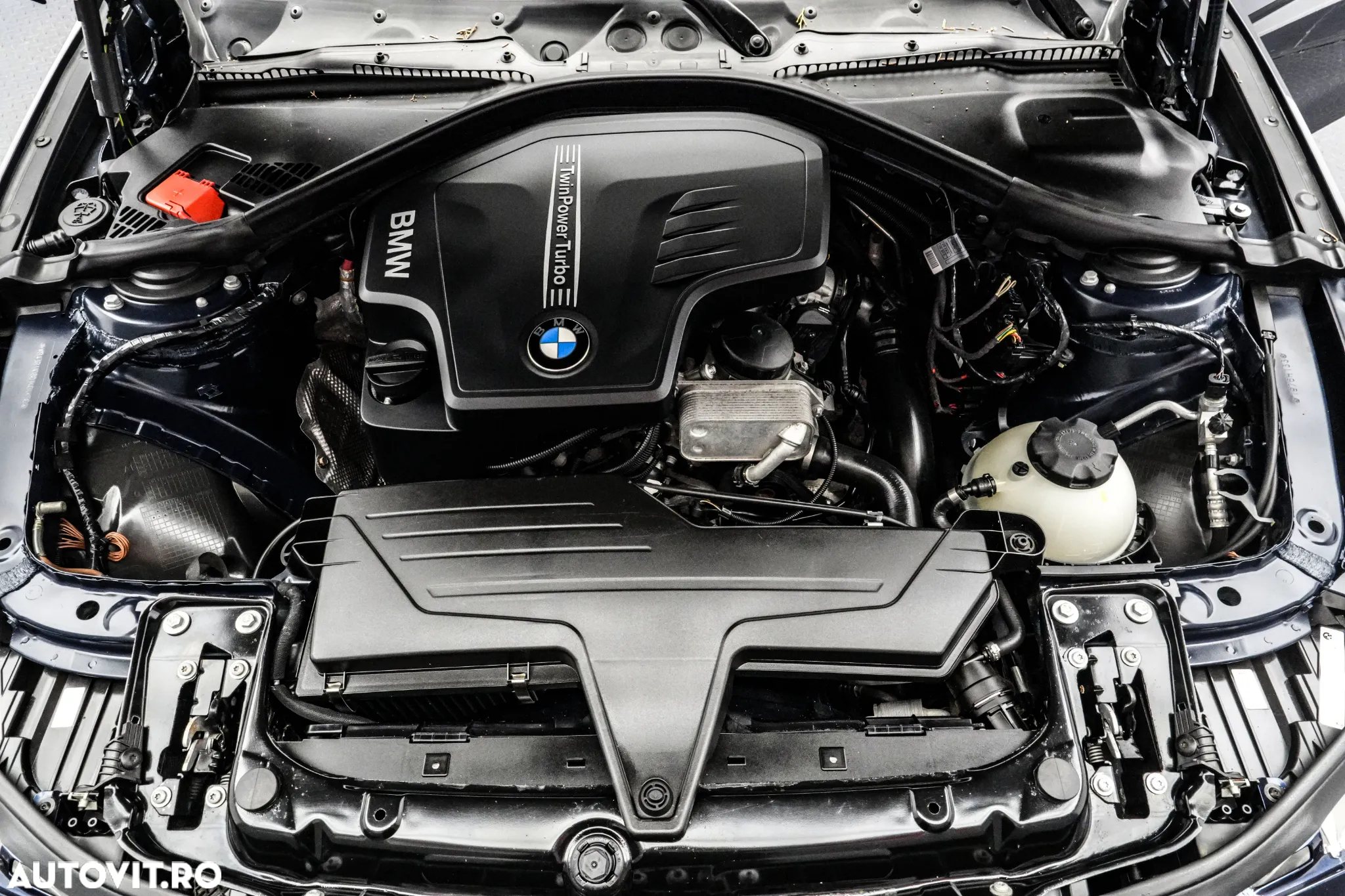 BMW Seria 3 - 23