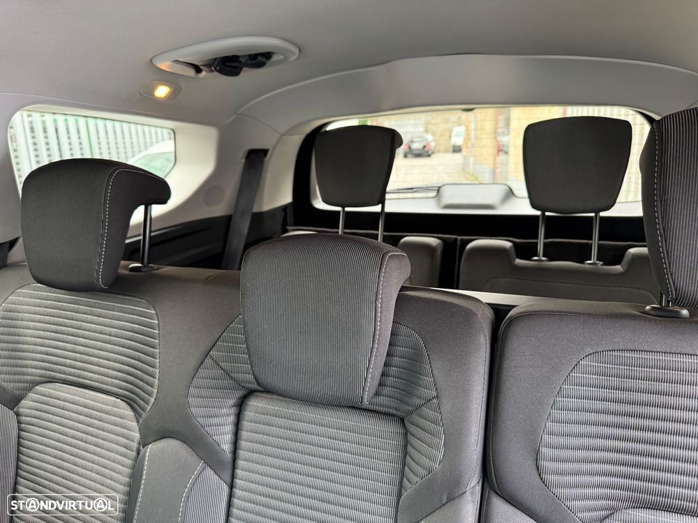 Renault Grand Scénic - 16