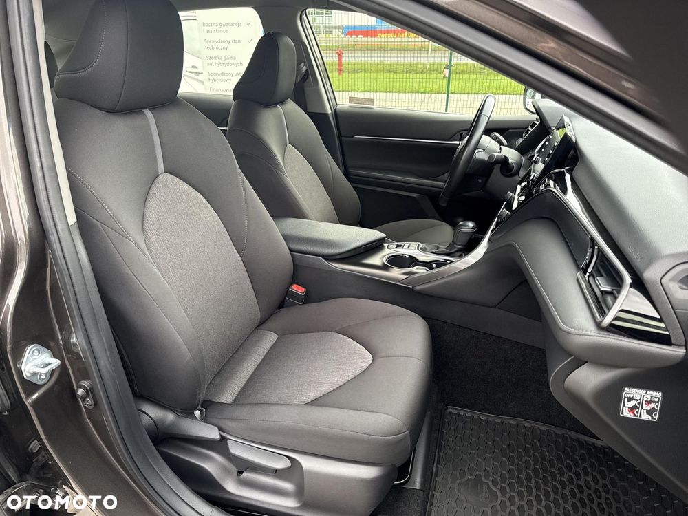 Toyota Camry 2.5 Hybrid Comfort CVT - 9