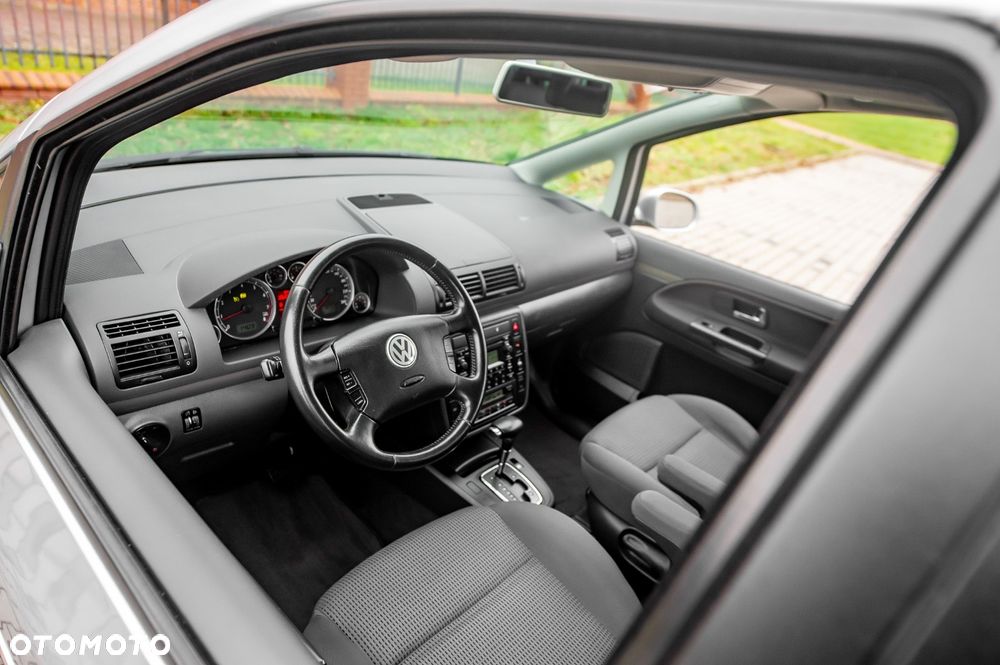 Volkswagen Sharan 1.8 5V Turbo Automatik Highline - 19