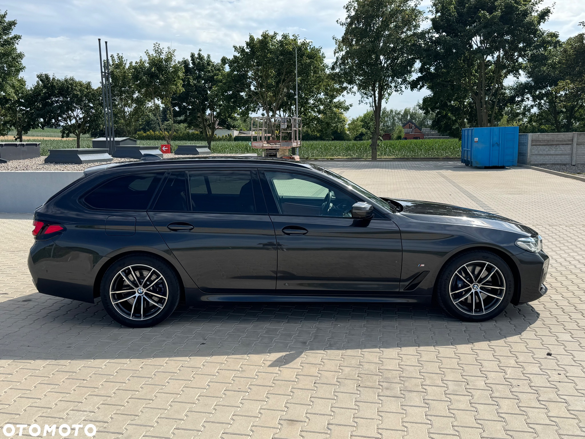 BMW Seria 5 530i Touring M Sport Edition - 10