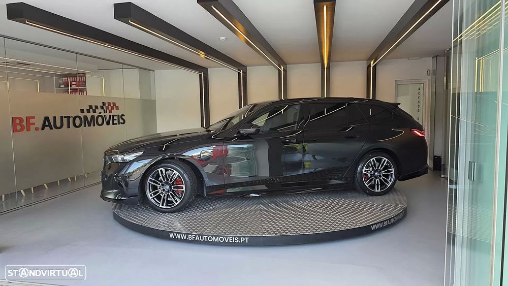 BMW 530 e Pack Desportivo M Pro - 21