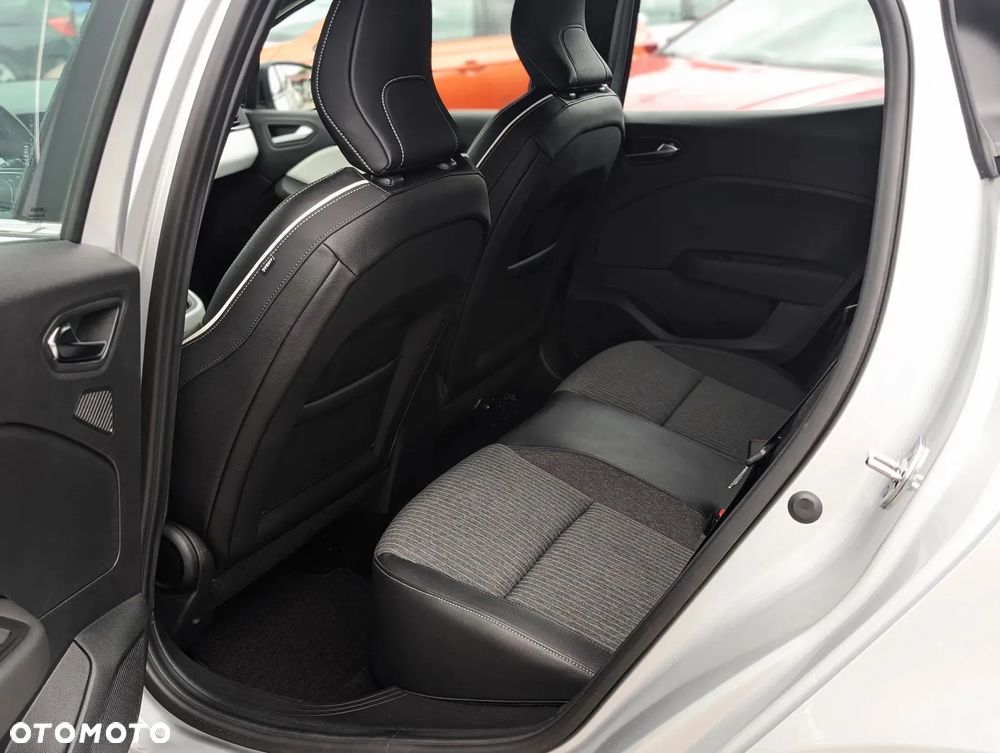 Renault Clio TCe 90 TECHNO - 9