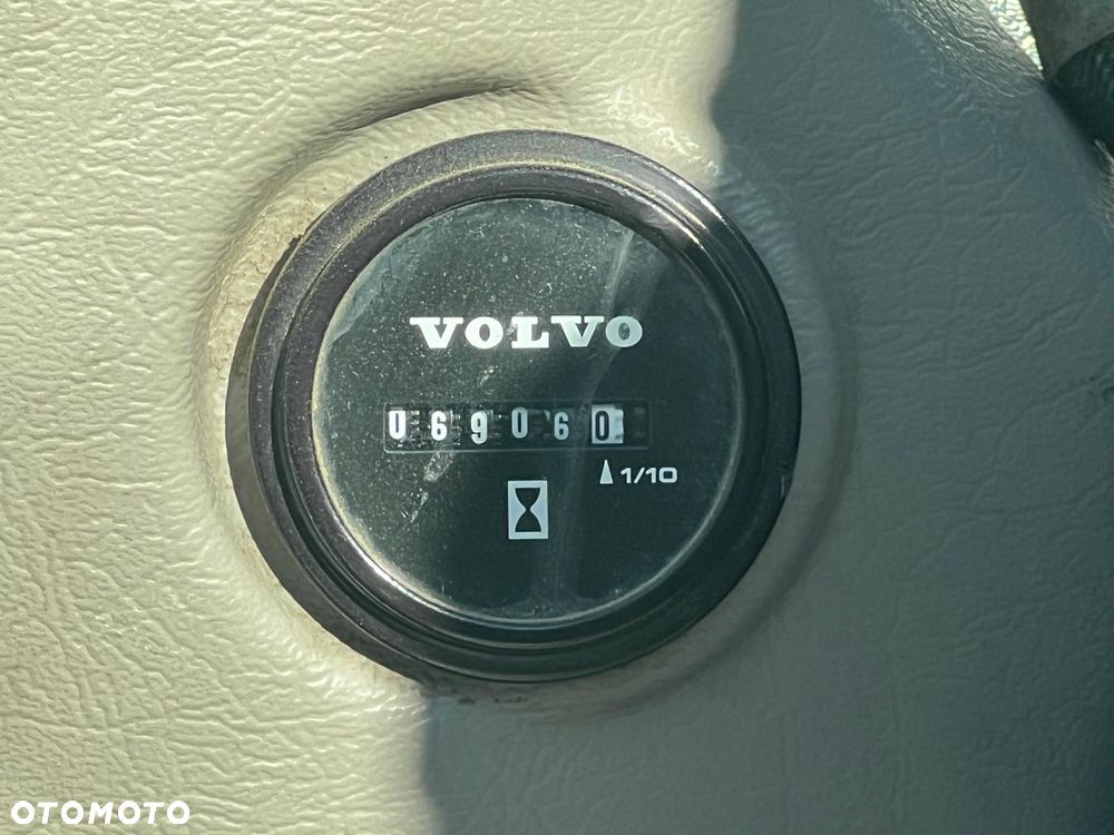 Volvo Ec250 - 9