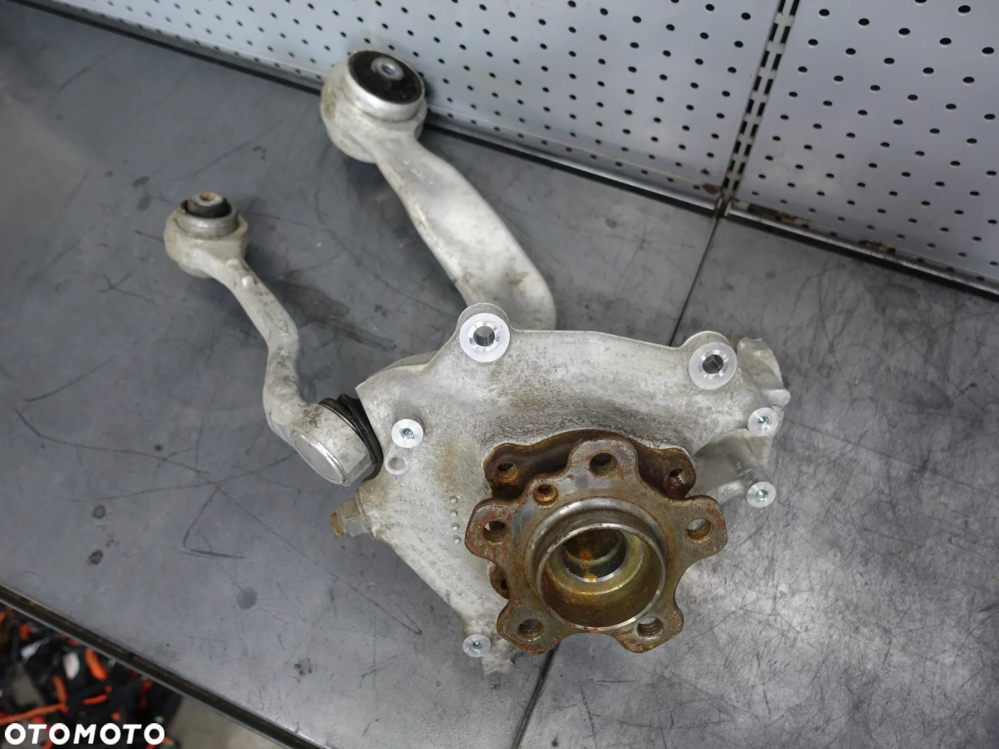 Zwrotnica Wahacze Prawy przód BMW 4 G26 6893260 6893262-02 - 3