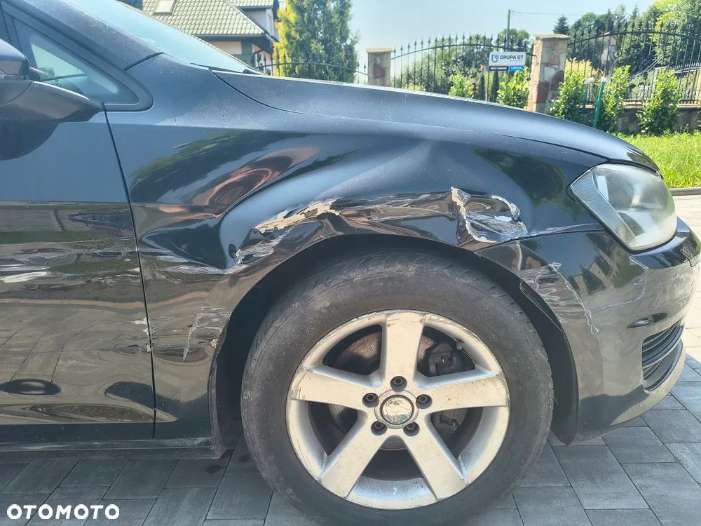 Volkswagen Golf 1.6 TDI DPF Comfortline - 11