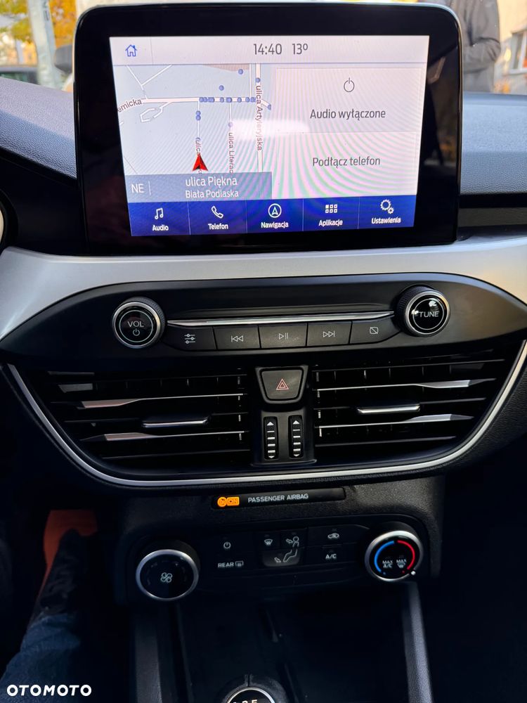 Ford Focus 1.0 EcoBoost mHEV Titanium - 26