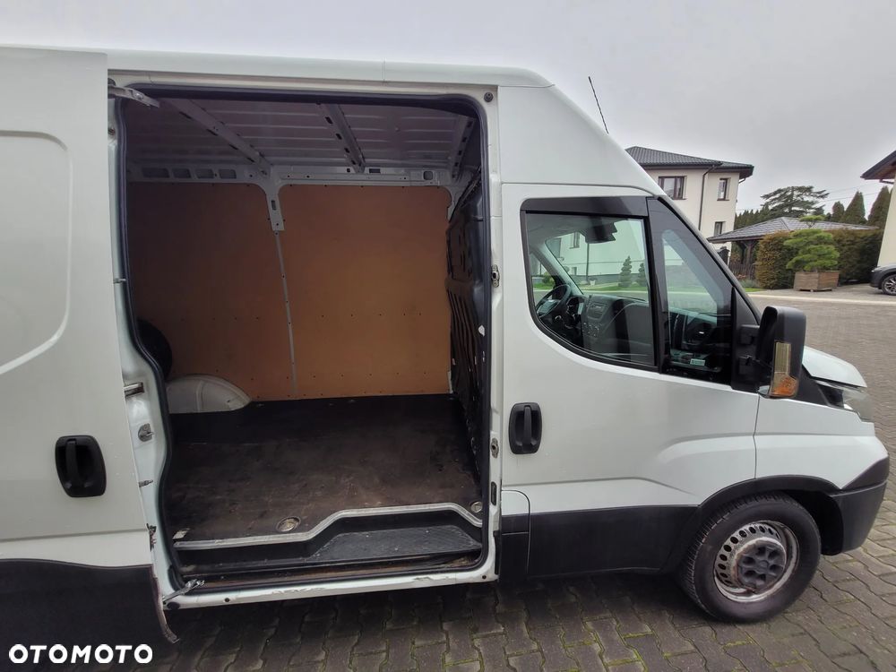 Iveco DAILY 35S14 - 10