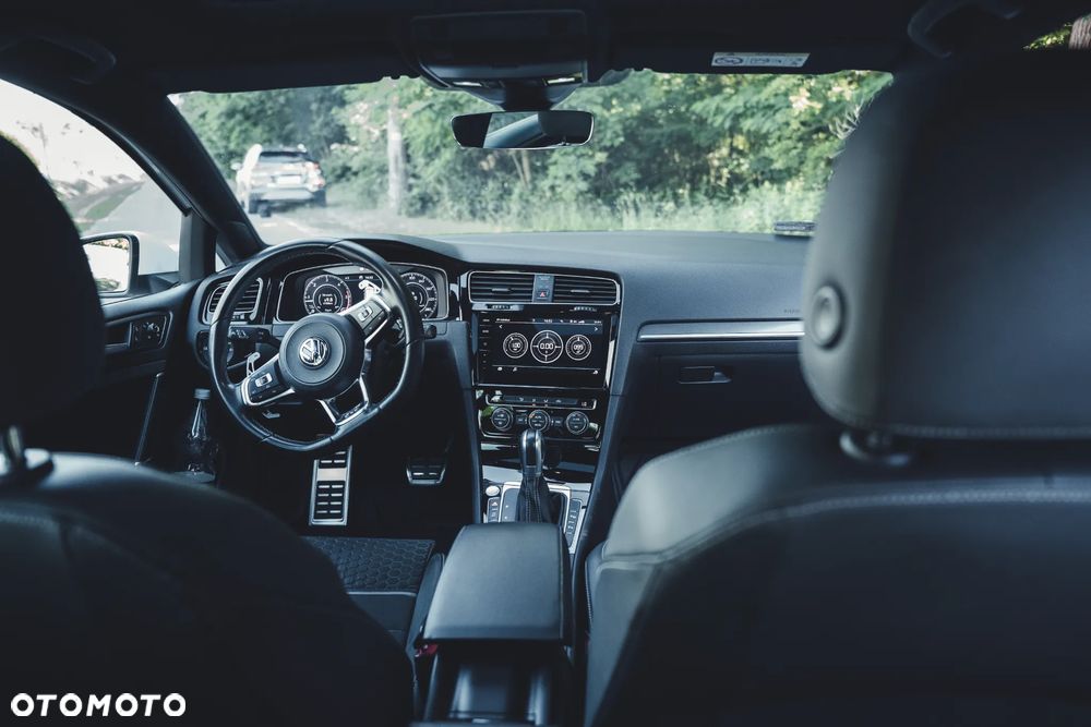 Volkswagen Golf - 5