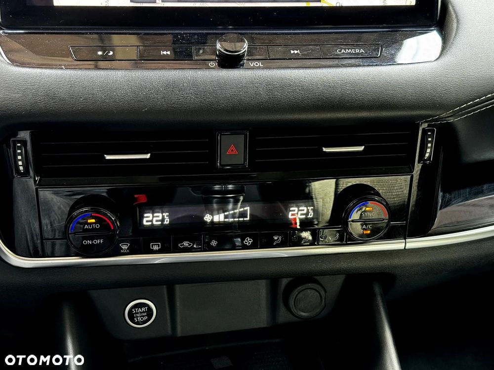 Nissan Qashqai 1.3 DIG-T MHEV N-Connecta - 17