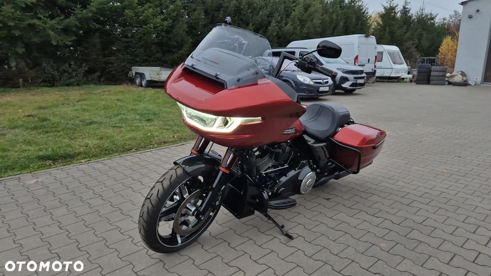 Harley-Davidson Touring Road Glide - 24
