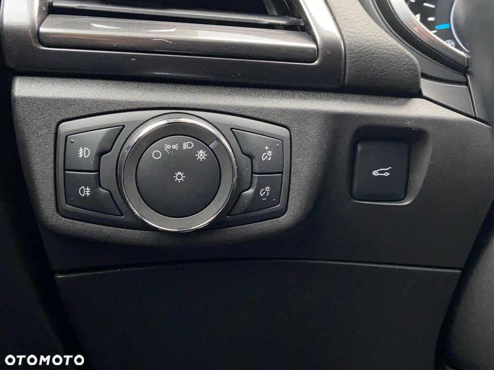 Ford Mondeo 2.0 EcoBlue Titanium - 22