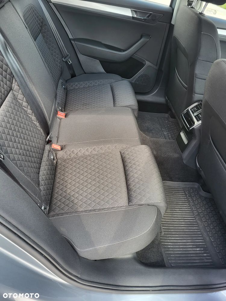 Skoda Superb 2.0 TDI SCR L&K DSG - 15