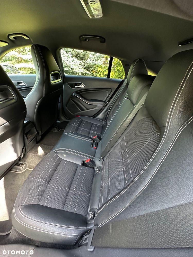 Mercedes-Benz CLA - 26