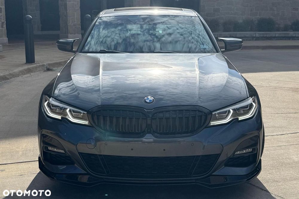 BMW Seria 3 330i xDrive M Sport - 3