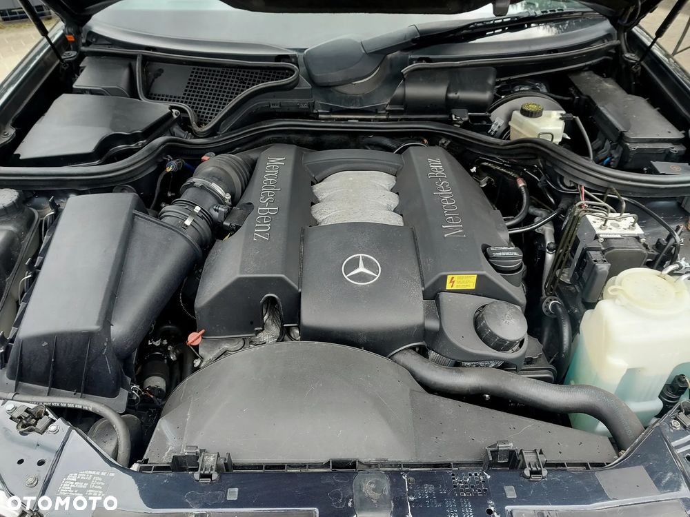 Mercedes-Benz Klasa E - 36