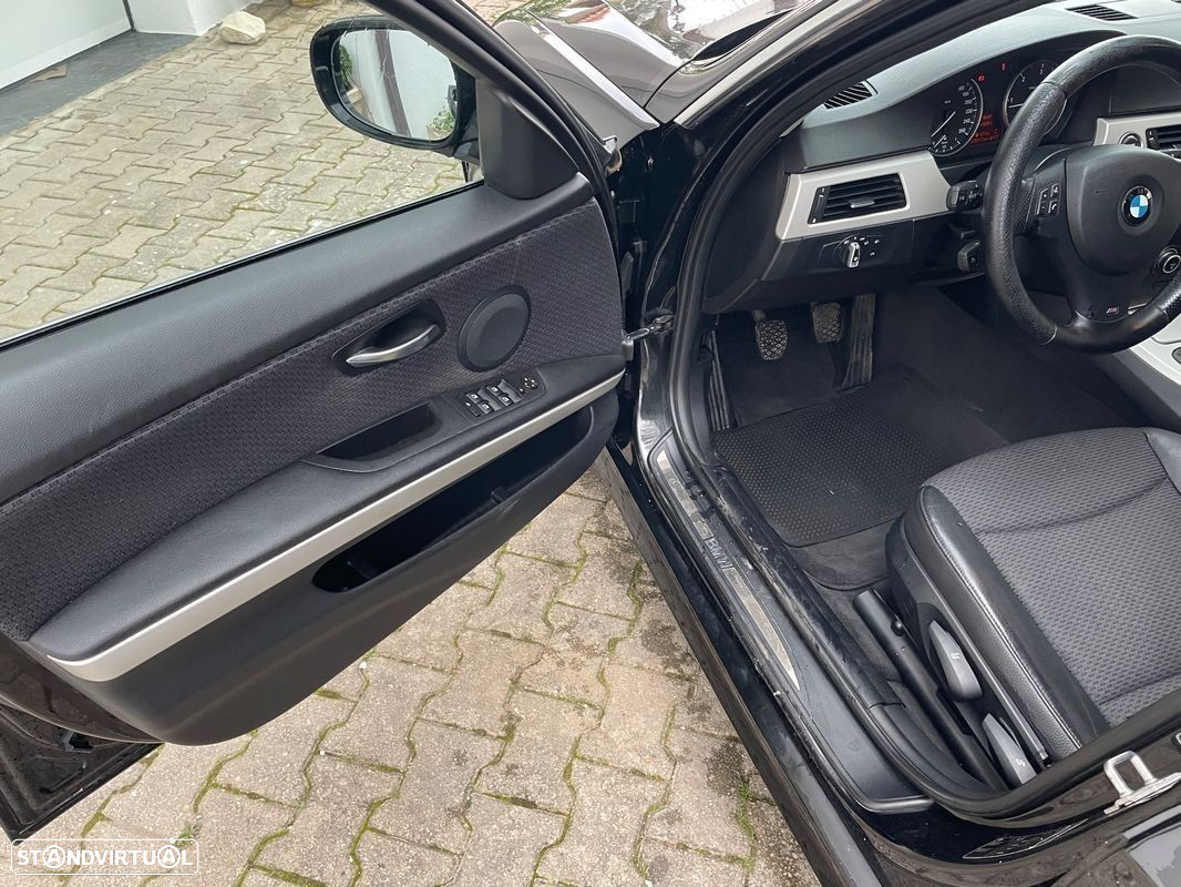 BMW 2000 - 22