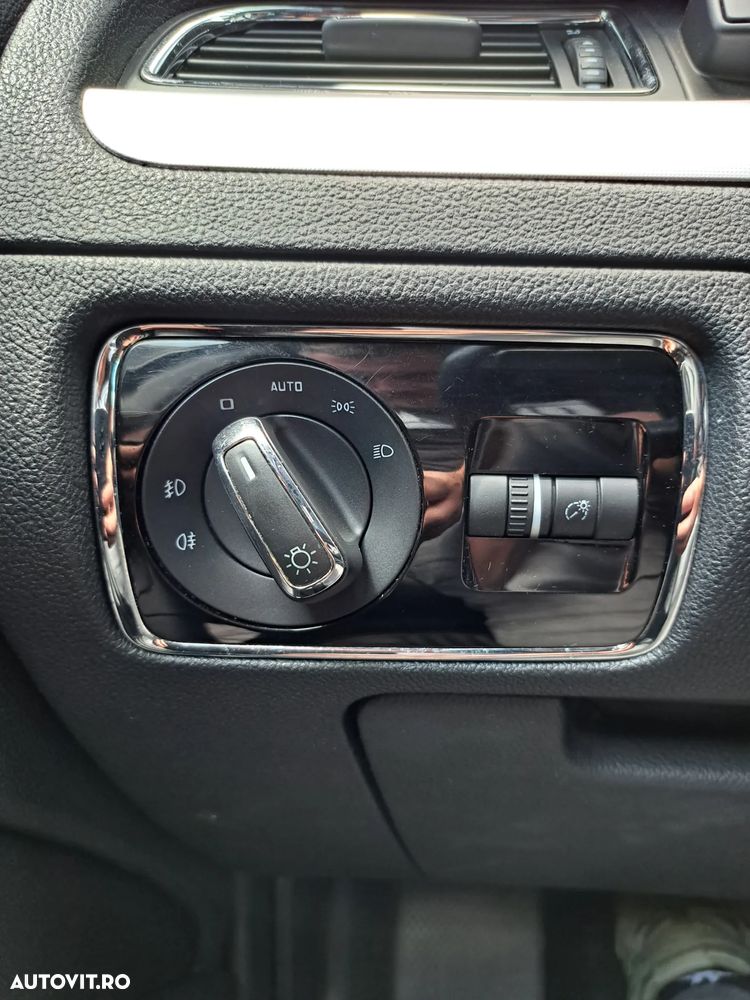 Skoda Superb 2.0 TDI Elegance - 19