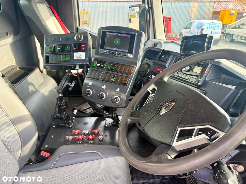 Renault C 380 Bucher Eurovoirie 2 silniki - 15