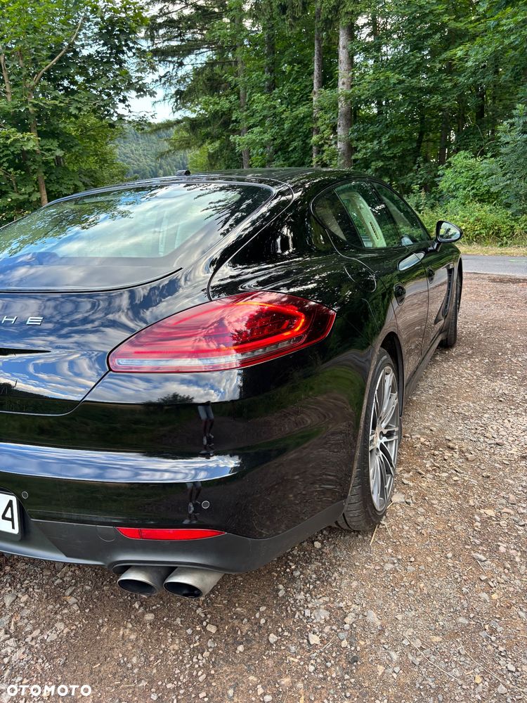 Porsche Panamera S - 6