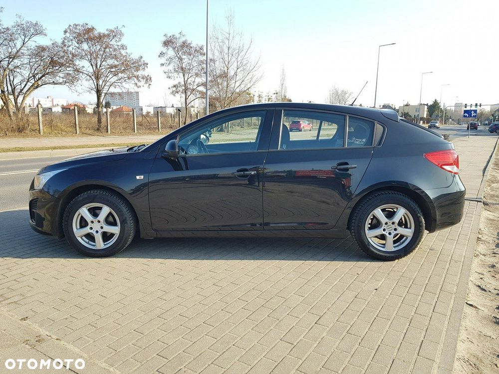 Chevrolet Cruze 1.6 LS - 8