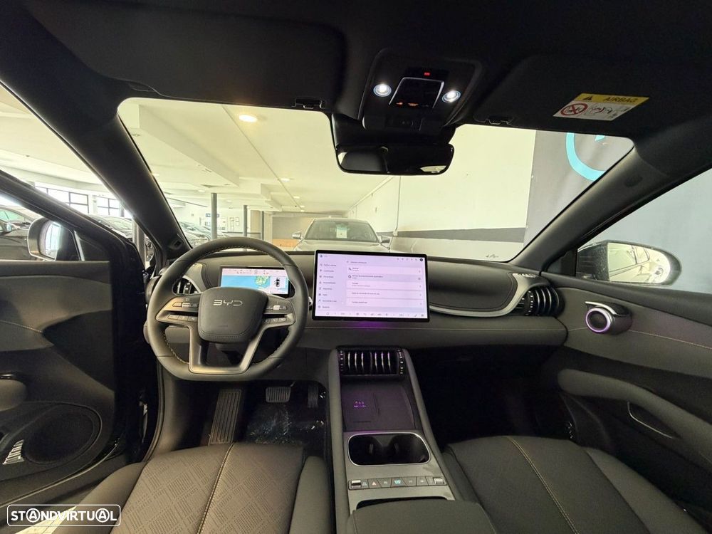 BYD Atto 3 74.8 kWh Design — fotografia 15