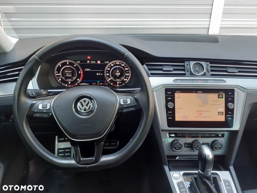 Volkswagen Passat Alltrack - 12