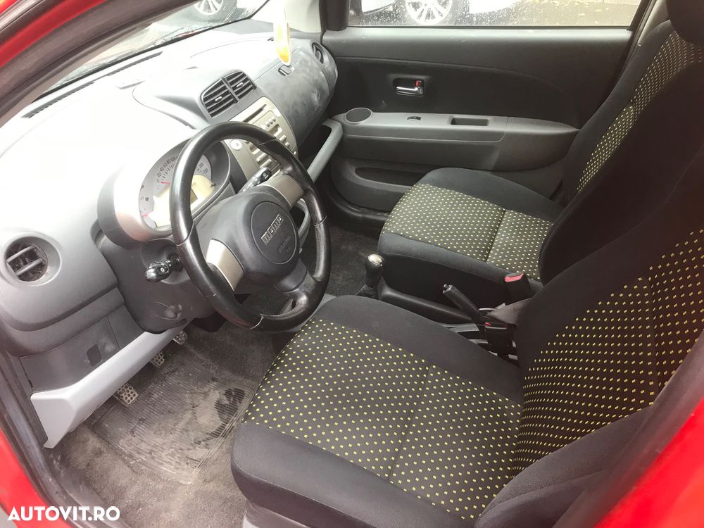 Daihatsu Sirion - 8